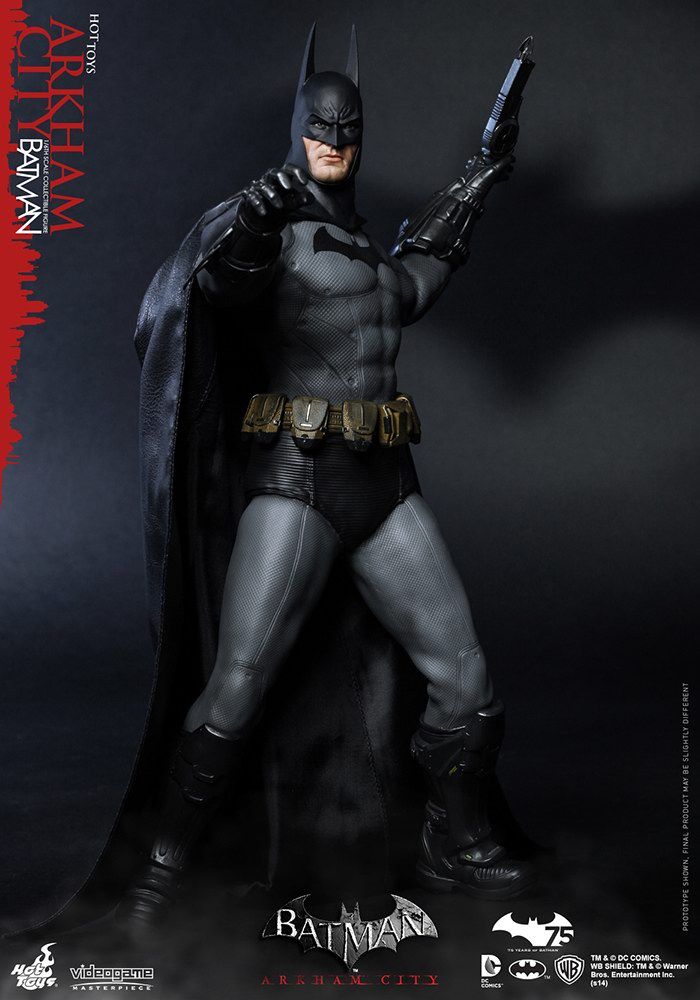 Hot Toys - Batman - Arkham City - Batman Collectible Figure_PR2.jpg