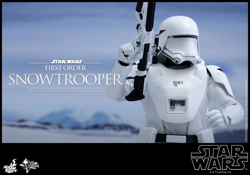 Hot Toys - Star Wars - The Force Awakens - First Order Snowtrooper Collectible F.jpg