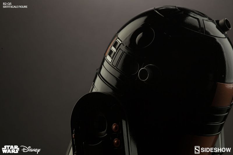 star-wars-r2q5-sixth-scale-sideshow-100382-02.jpg