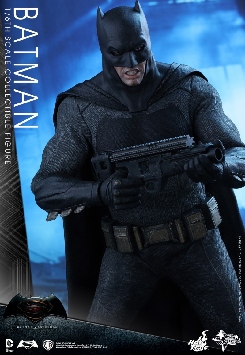 Hot-Toys---Batman-v-Superman---Batman-Collectible-Figure_PR04.jpg