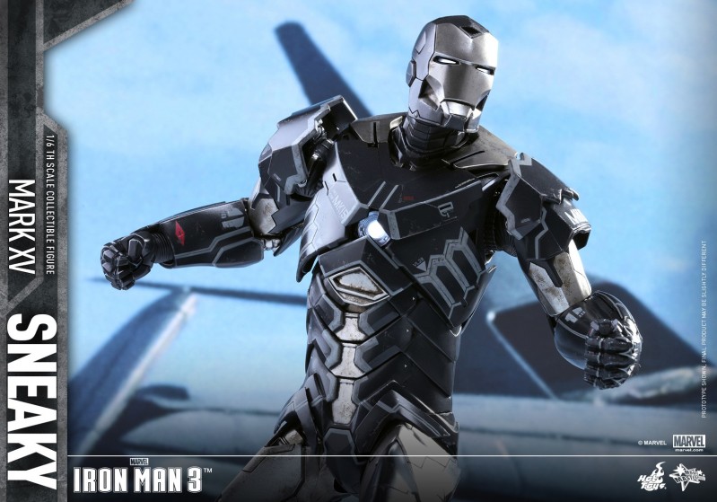 Hot Toys - Iron Man 3 - Sneaky (Mark XV) Collectible Figure_PR13.jpg