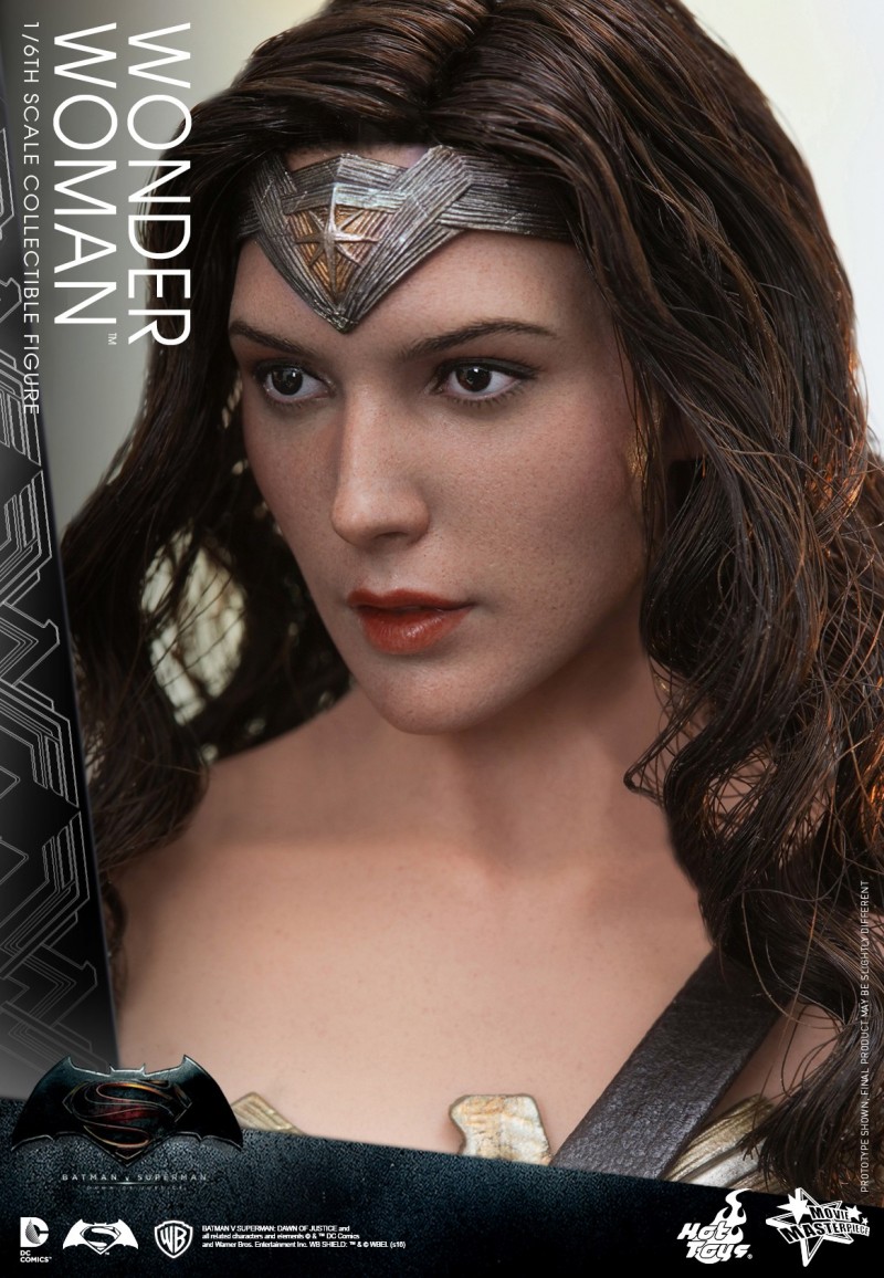 Hot Toys - BvS - Wonder Woman Collectible Figure_PR09.jpg