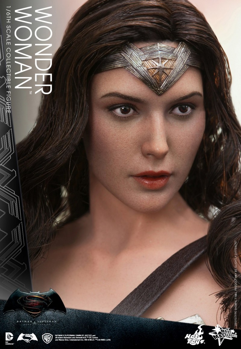 Hot Toys - BvS - Wonder Woman Collectible Figure_PR08.jpg