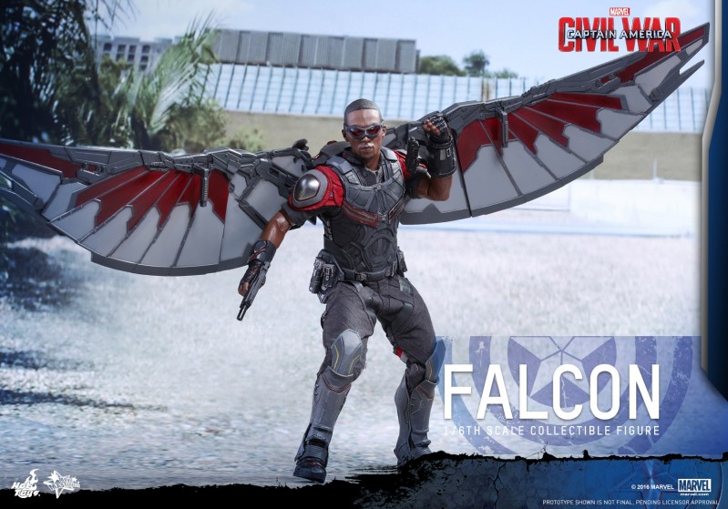Hot Toys - Captain America Civil War - Falcon Collectible Figure_PR02.jpg