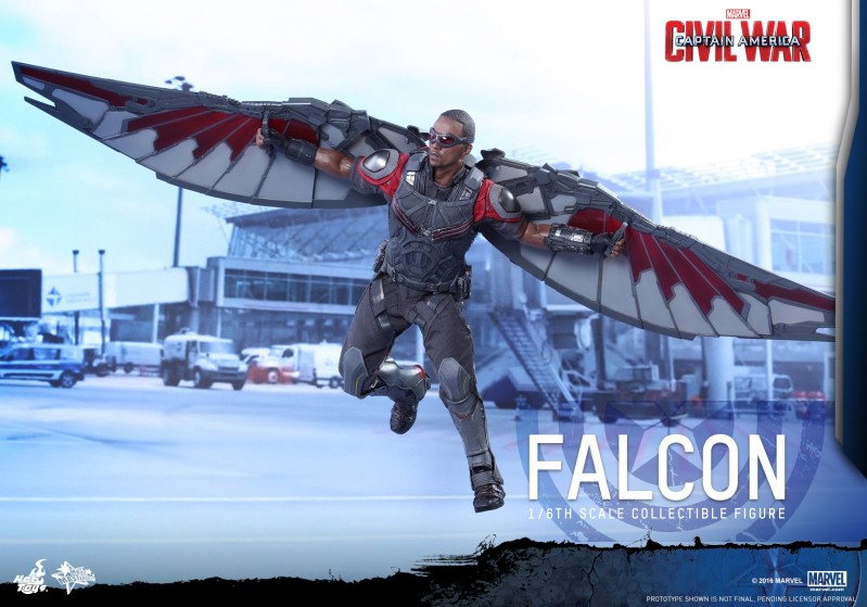 Hot Toys - Captain America Civil War - Falcon Collectible Figure_PR04.jpg