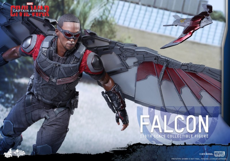 Hot Toys - Captain America Civil War - Falcon Collectible Figure_PR09.jpg