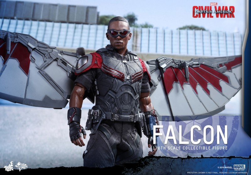 Hot Toys - Captain America Civil War - Falcon Collectible Figure_PR12.jpg