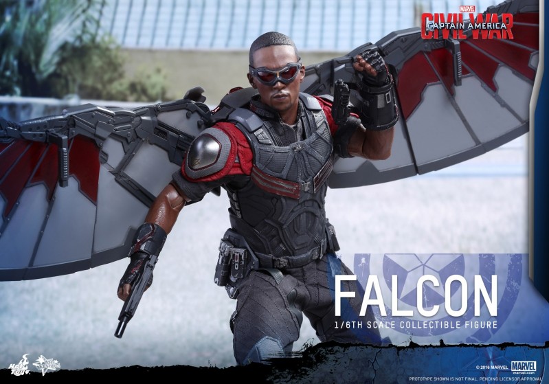 Hot Toys - Captain America Civil War - Falcon Collectible Figure_PR14.jpg