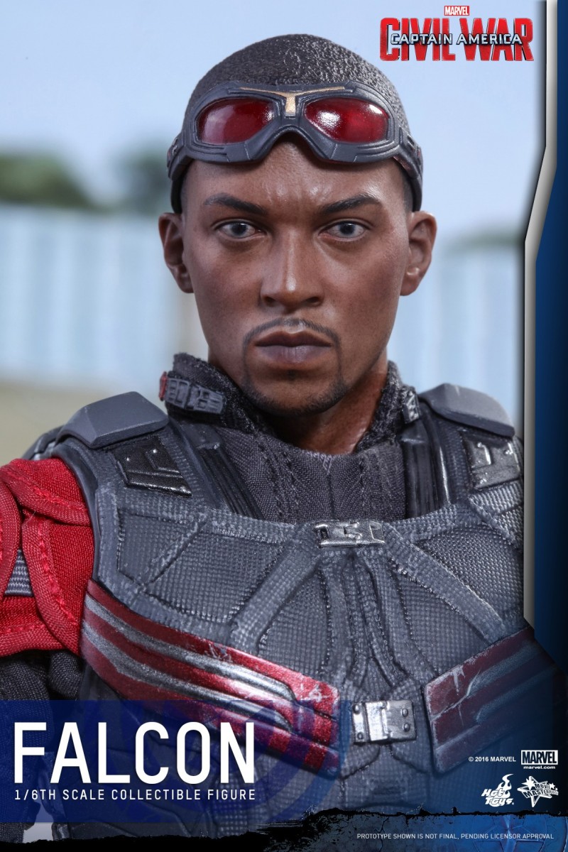 Hot Toys - Captain America Civil War - Falcon Collectible Figure_PR16.jpg