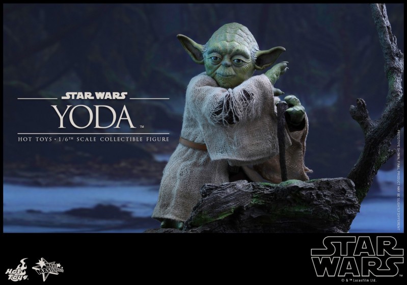 Hot Toys - Star Wars EpV - Yoda Collectible Figure_PR05.jpg