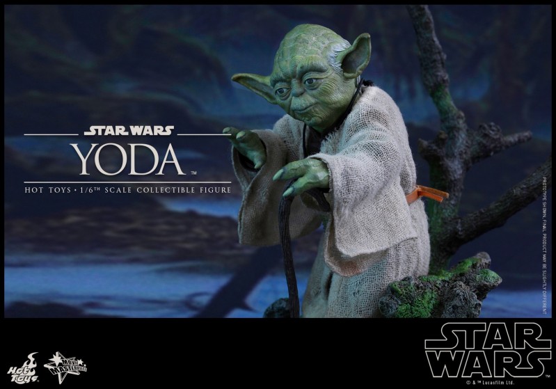 Hot Toys - Star Wars EpV - Yoda Collectible Figure_PR06.jpg