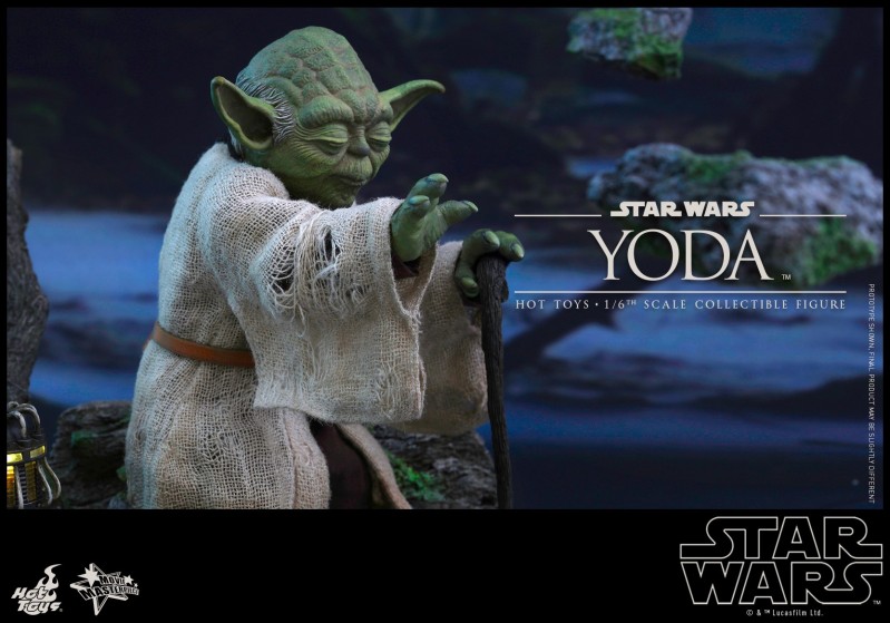 Hot Toys - Star Wars EpV - Yoda Collectible Figure_PR09.jpg