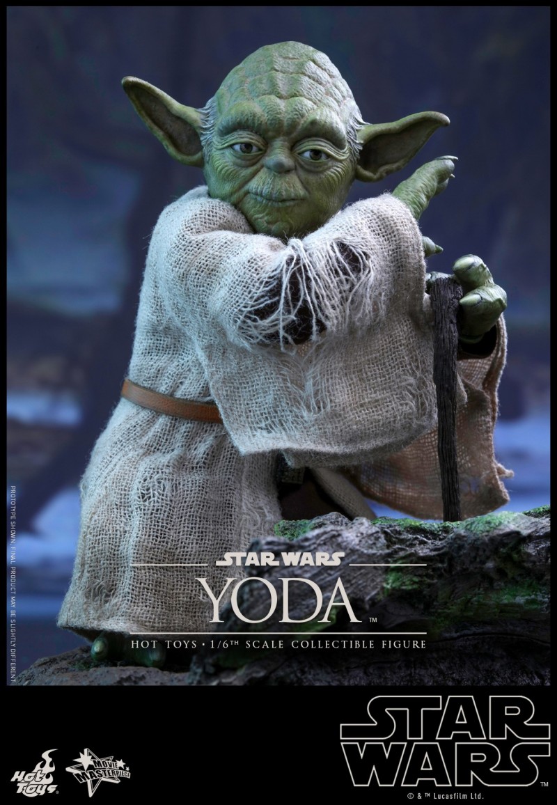 Hot Toys - Star Wars EpV - Yoda Collectible Figure_PR11.jpg