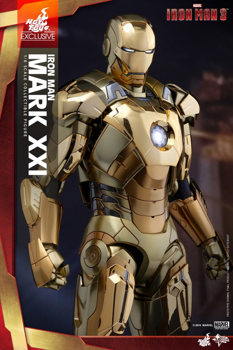 Hot Toys Exclusive - Iron Man 3 - Mark XXI (Gold Chrome Version) Collectible Fig.jpg