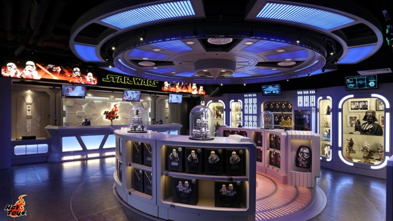 Hot Toys - China Flagship Store Opening_5.jpg