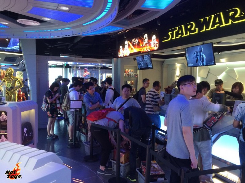 Hot Toys - China Flagship Store Opening_17.jpg