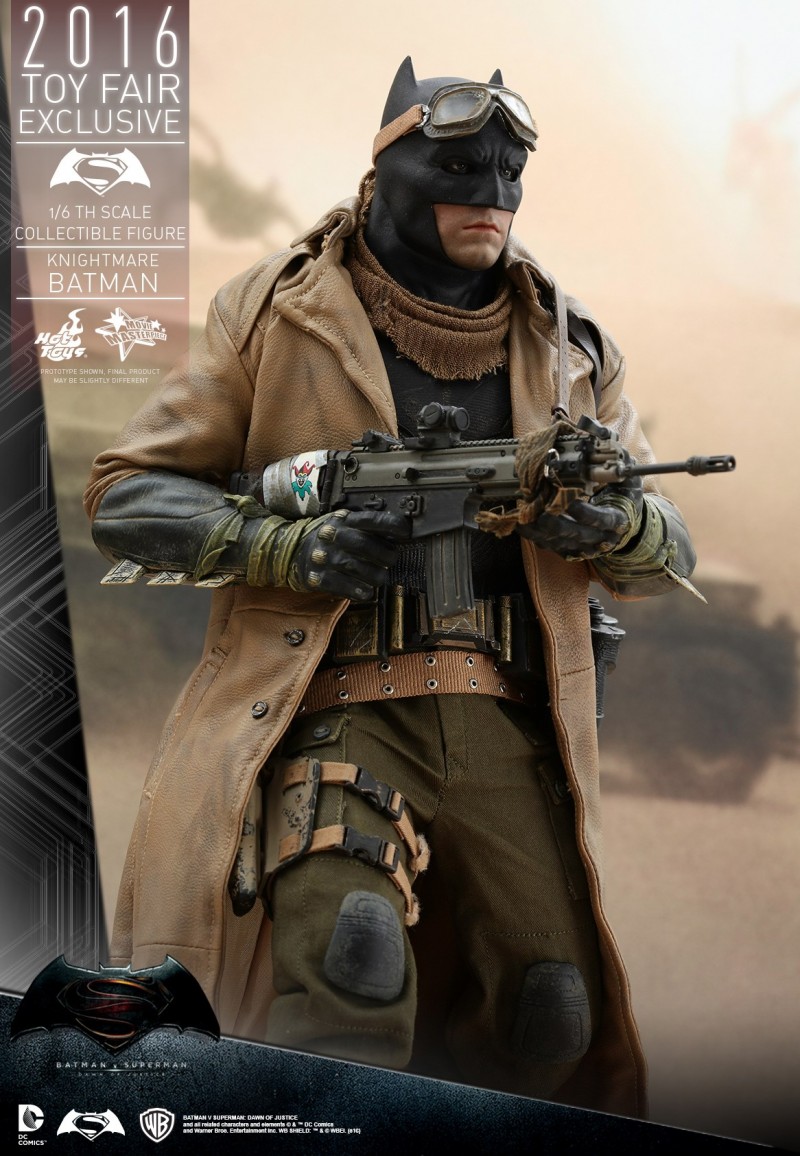 Hot Toys - BvS - Knightmare Batman Collectible Figure_PR7.jpg