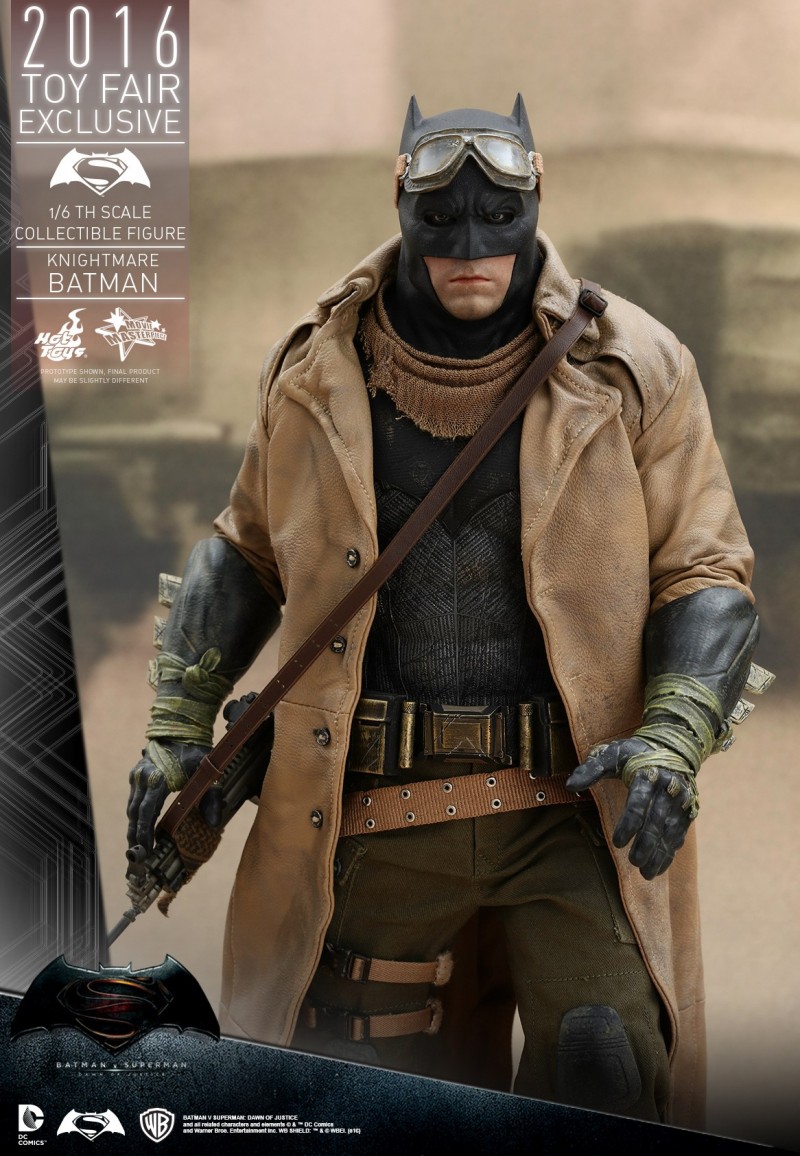 Hot Toys - BvS - Knightmare Batman Collectible Figure_PR8.jpg