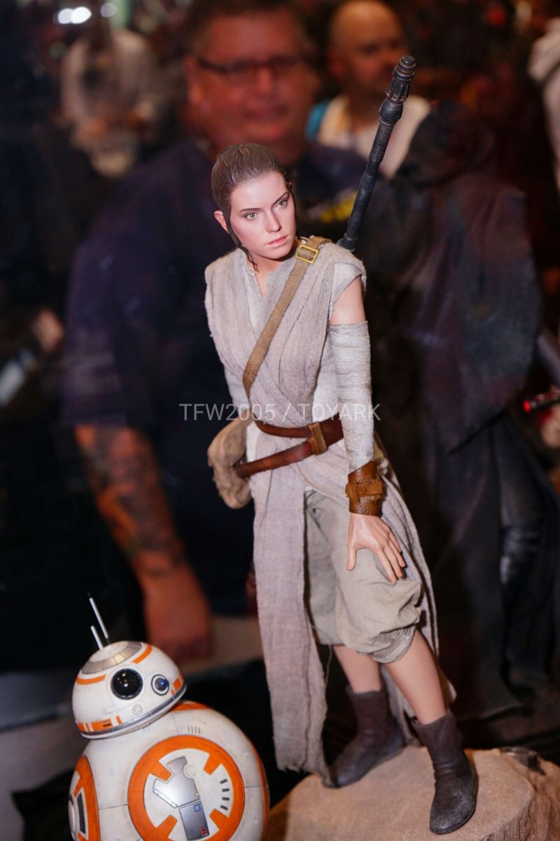 NYCC2016-Sideshow-Star-Wars-004.jpg