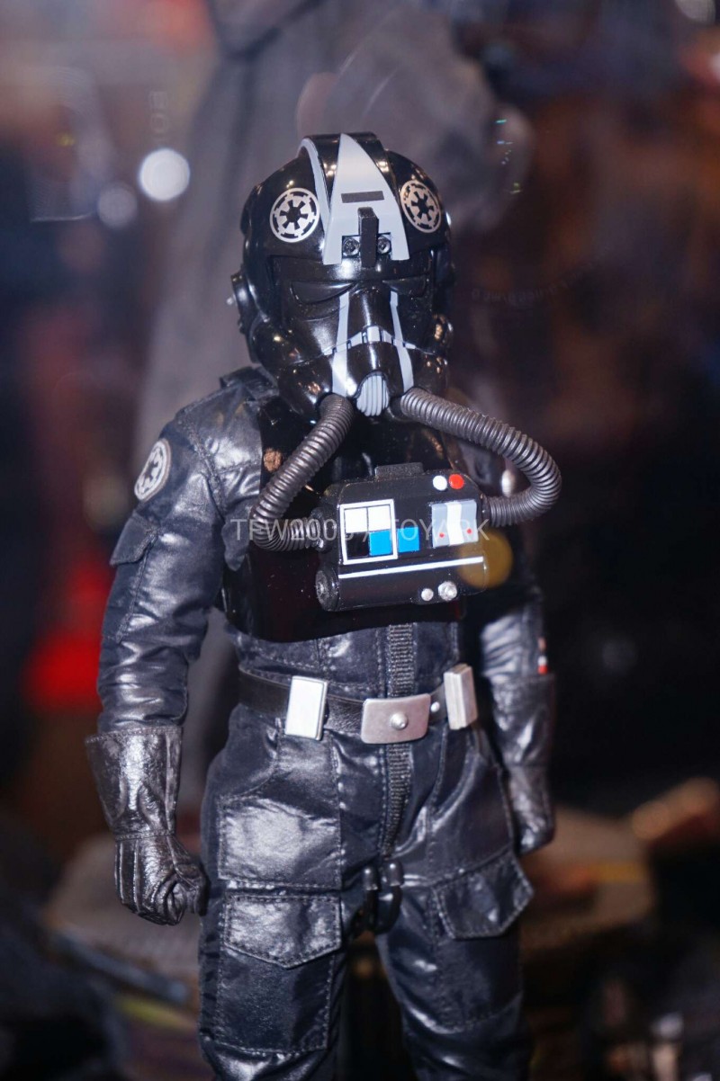 NYCC2016-Sideshow-Star-Wars-025.jpg