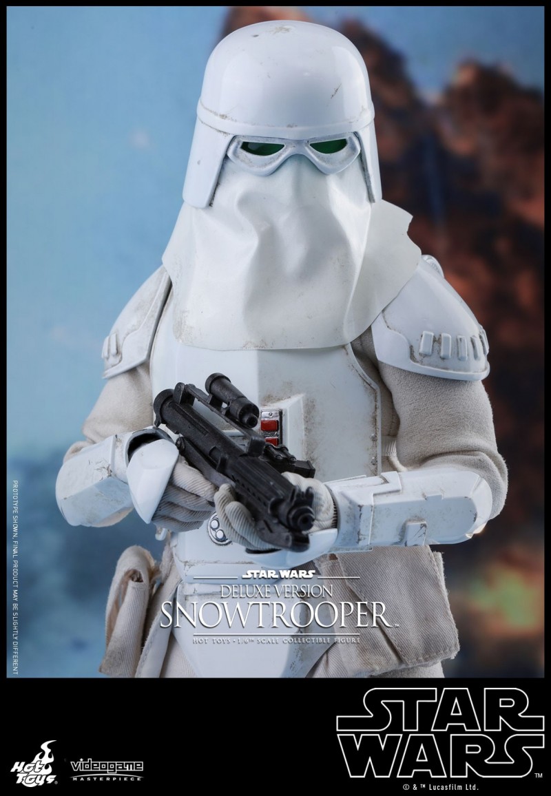 Hot-Toys---Star-Wars---Snowtrooper-collectible-figure-(Deluxe-Version)_PR7.jpg