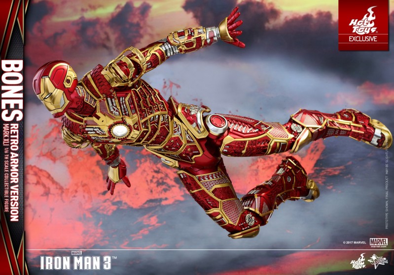 Hot-Toys---Iron-Man-3---Bones-(Retro-Armor-Version)-collectible-figure_PR10.jpg