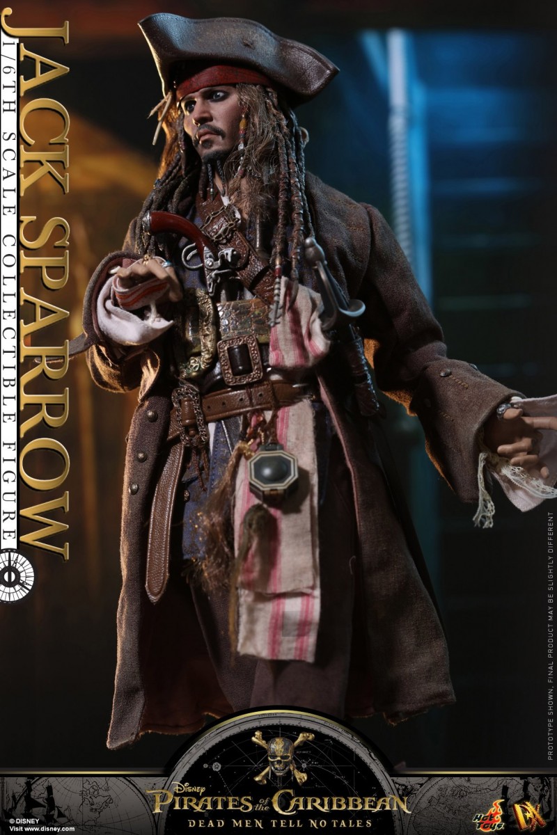 Hot-Toys---POTC5---Jack-Sparrow-collectible-figure_PR10.jpg