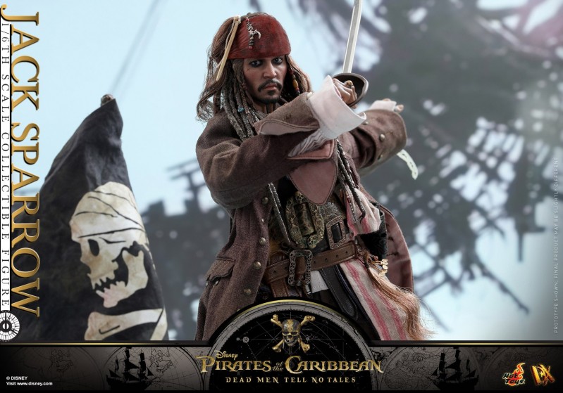 Hot-Toys---POTC5---Jack-Sparrow-collectible-figure_PR15.jpg
