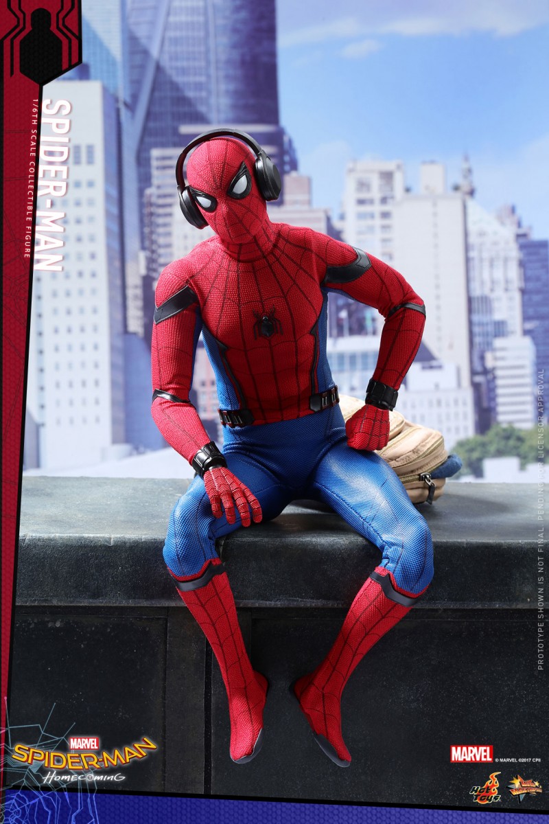 Hot-Toys---SMHC---Spider-Man-Collectible-Figure_PR01.jpg