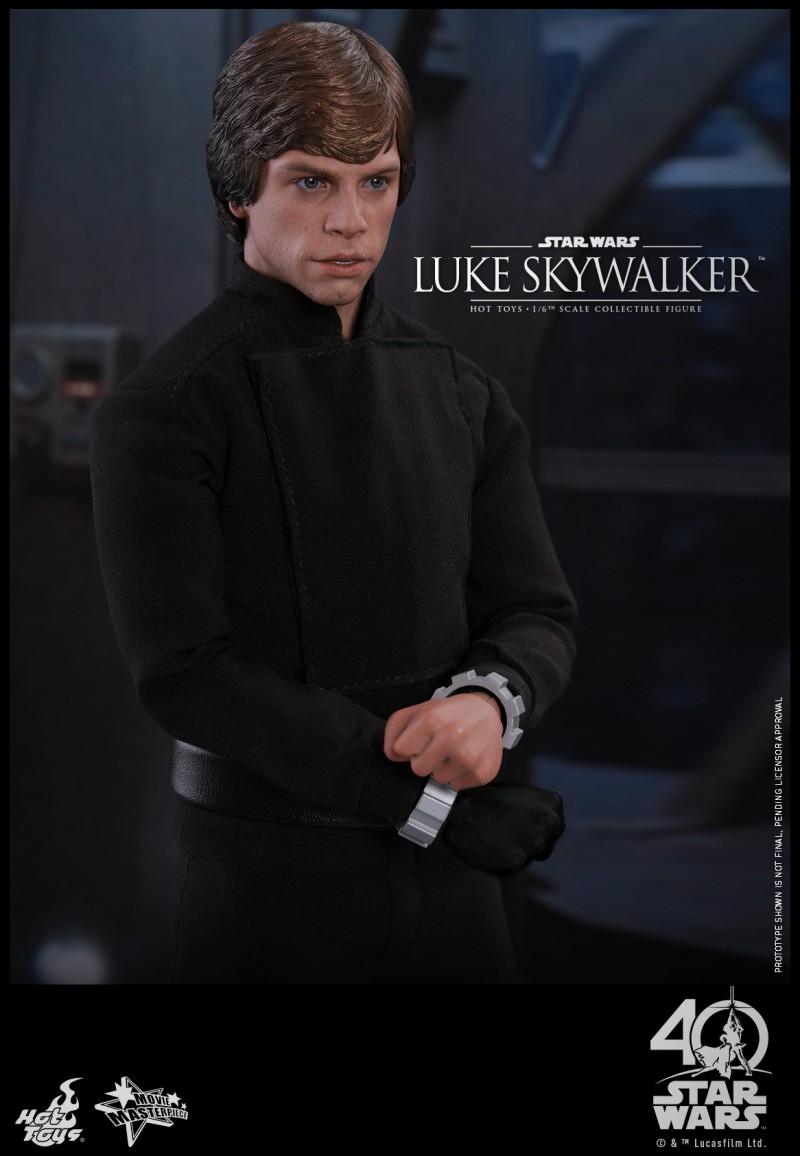 Hot Toys - SW - ROTJ - Luke Skywalker collectible figure_PR11.jpg