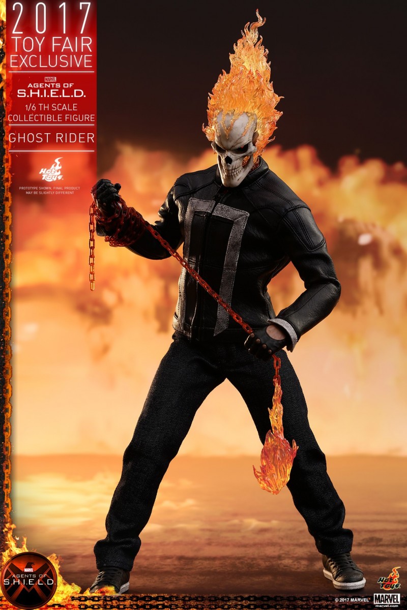 Hot Toys - AOS - Ghost Rider collectible figure_PR05.jpg