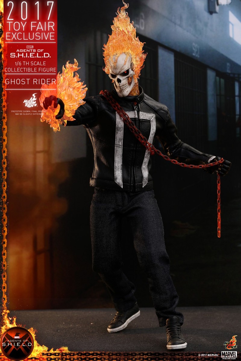 Hot Toys - AOS - Ghost Rider collectible figure_PR06.jpg