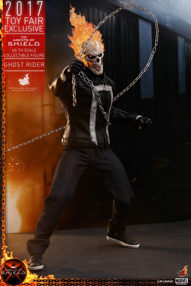 Hot Toys - AOS - Ghost Rider collectible figure_PR09.jpg