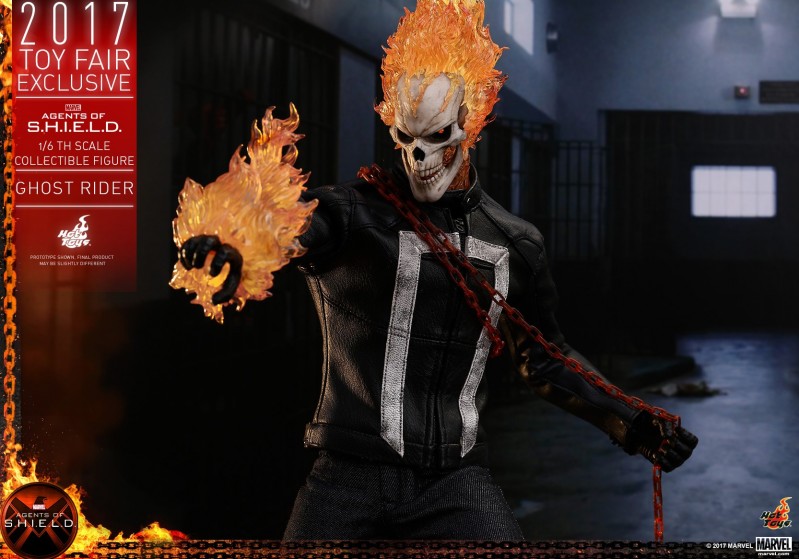 Hot Toys - AOS - Ghost Rider collectible figure_PR11.jpg