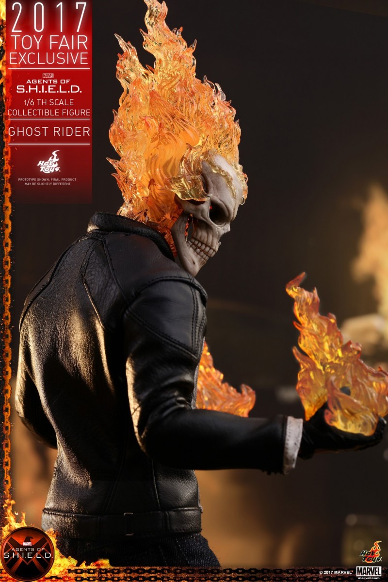 Hot Toys - AOS - Ghost Rider collectible figure_PR16.jpg