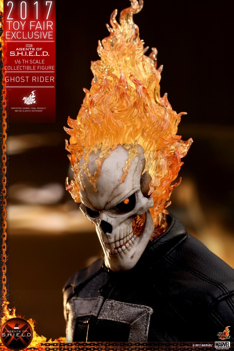 Hot Toys - AOS - Ghost Rider collectible figure_PR17.jpg