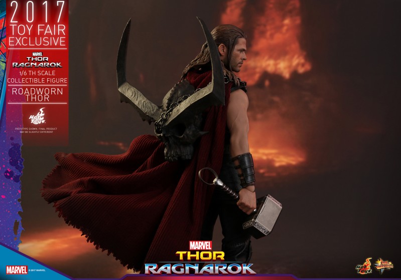 Hot-Toys---Thor-3---Roadworn-Thor-Collectible-Figure_PR19.jpg