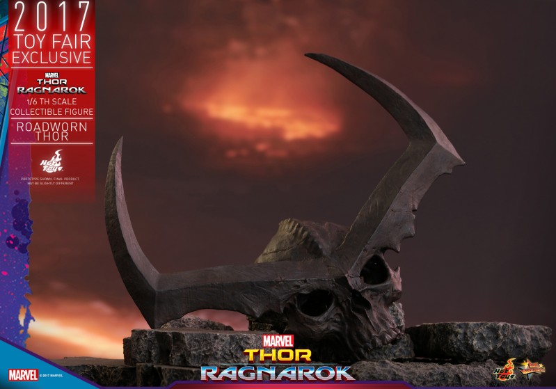 Hot-Toys---Thor-3---Roadworn-Thor-Collectible-Figure_PR21.jpg