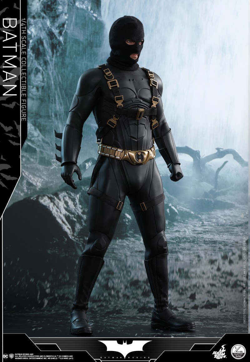 Hot-Toys---Batman-Begins---Batman-Collectible-Figure_PR21.jpg