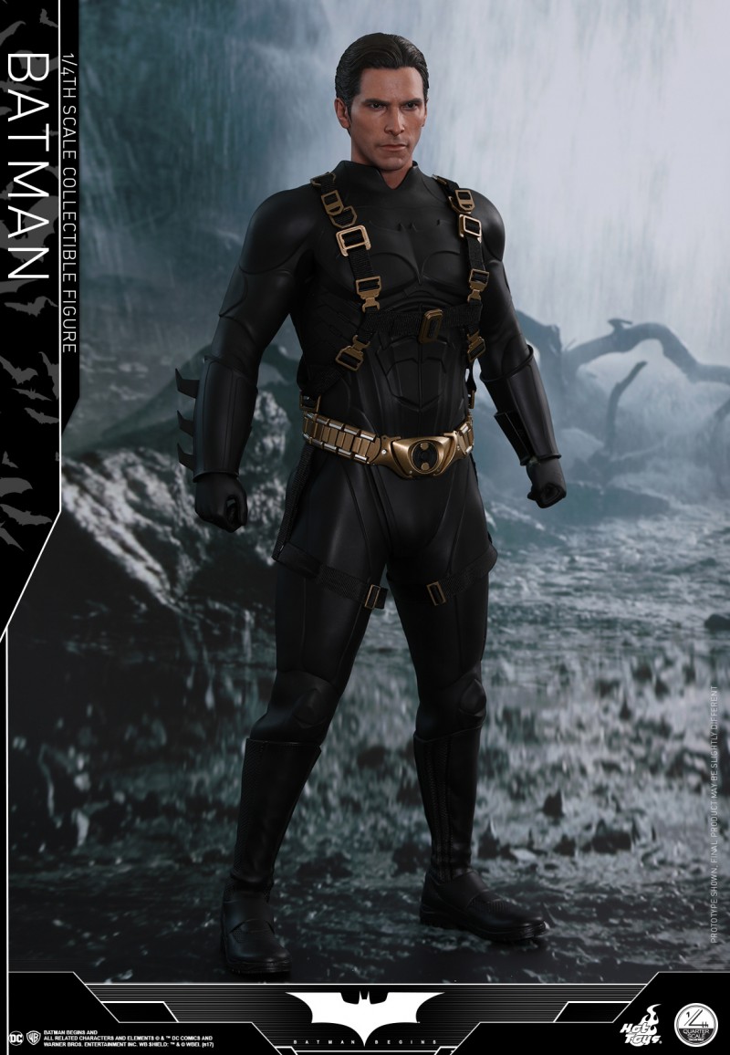 Hot-Toys---Batman-Begins---Batman-Collectible-Figure_PR24.jpg