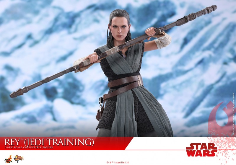 Hot Toys - SWTLJ - Rey (Jedi Training) collectible figure_PR15.jpg Hot Toys - SWTLJ - Rey (Jedi Training) collectible figure_PR15.jpg