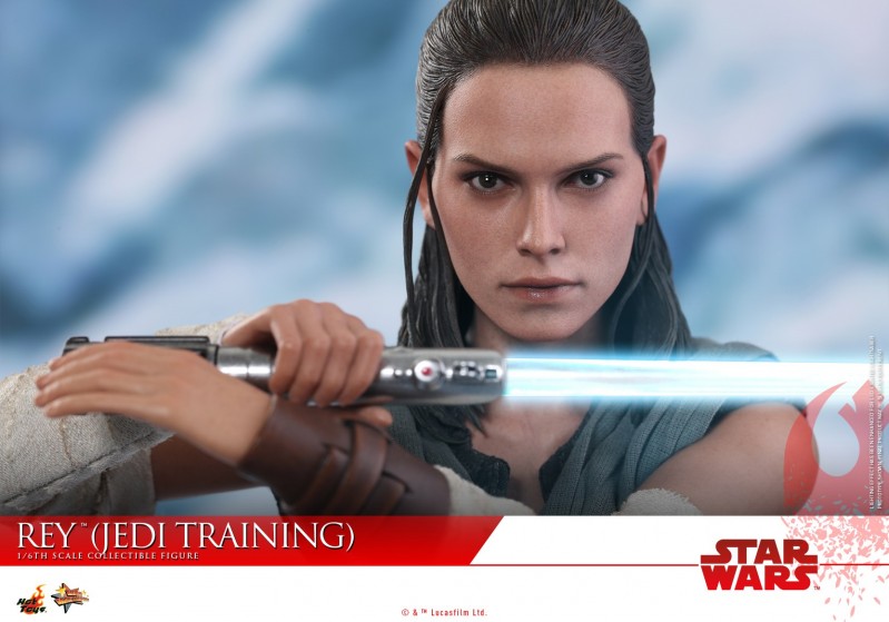 Hot Toys - SWTLJ - Rey (Jedi Training) collectible figure_PR18.jpg Hot Toys - SWTLJ - Rey (Jedi Training) collectible figure_PR18.jpg