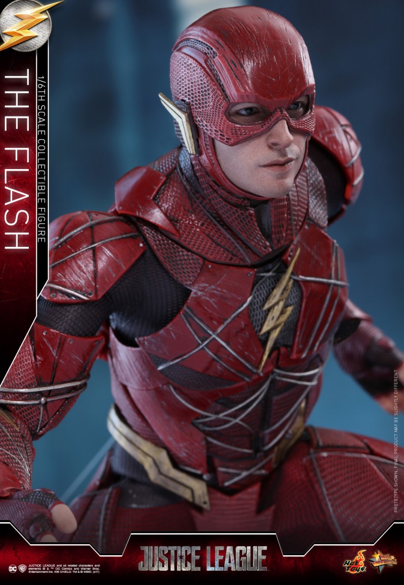 Hot Toys - Justice League - The Flash Collectible Figure_PR05.jpg