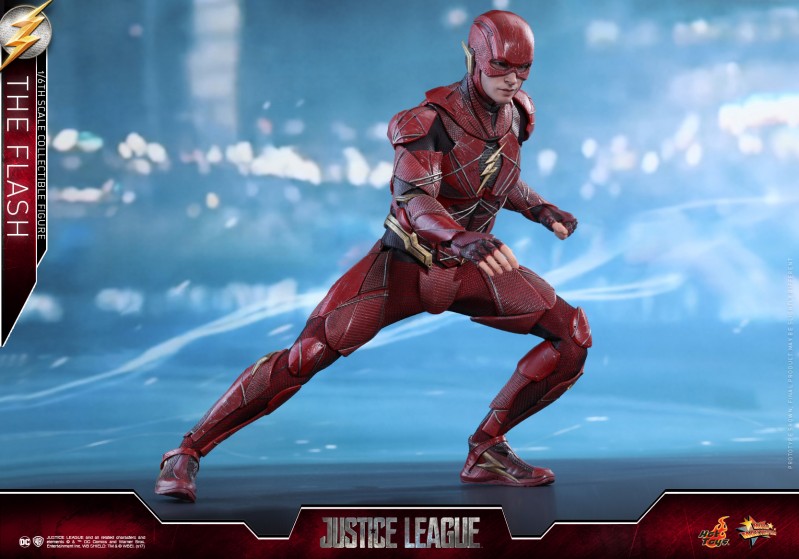 Hot Toys - Justice League - The Flash Collectible Figure_PR12.jpg
