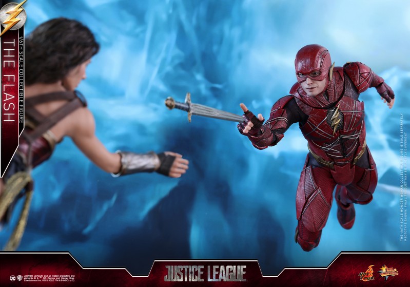 Hot Toys - Justice League - The Flash Collectible Figure_PR14.jpg