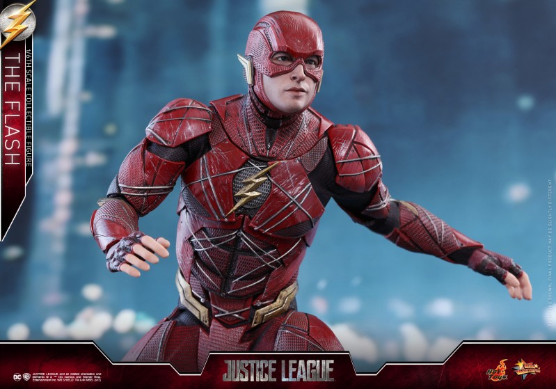 Hot Toys - Justice League - The Flash Collectible Figure_PR16.jpg