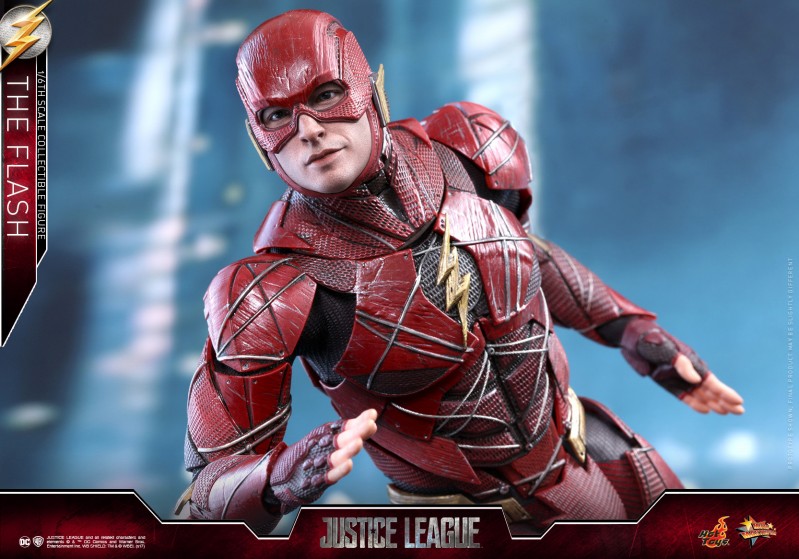 Hot Toys - Justice League - The Flash Collectible Figure_PR17.jpg
