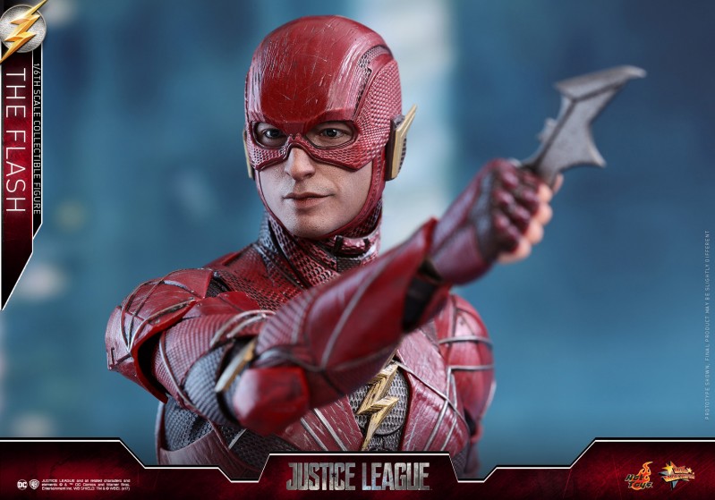 Hot Toys - Justice League - The Flash Collectible Figure_PR18.jpg