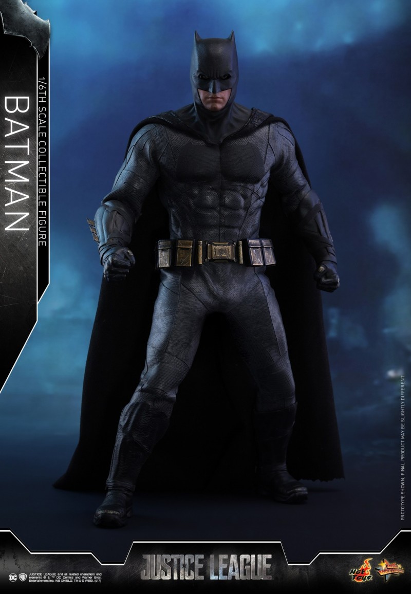 Hot Toys - Justice League - Batman Collectible Figure_PR2.jpg