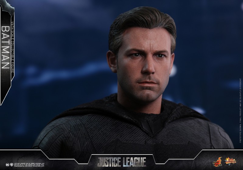 Hot Toys - Justice League - Batman Collectible Figure_PR6.jpg